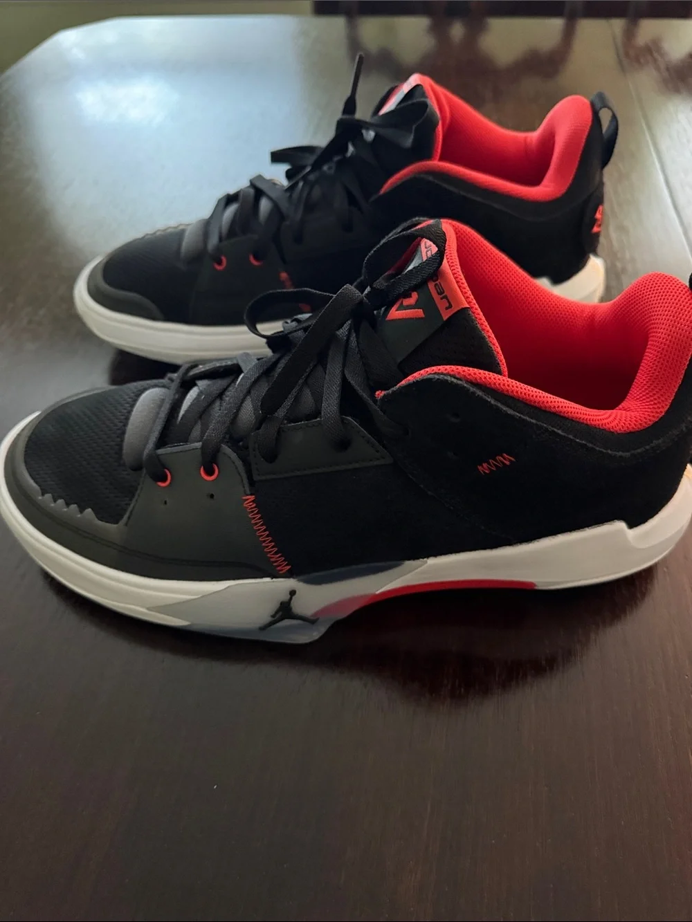 Jordan mens Black and Red High-Top Sneakers